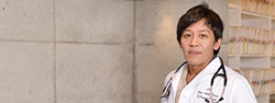 病院長 蜷川圭一